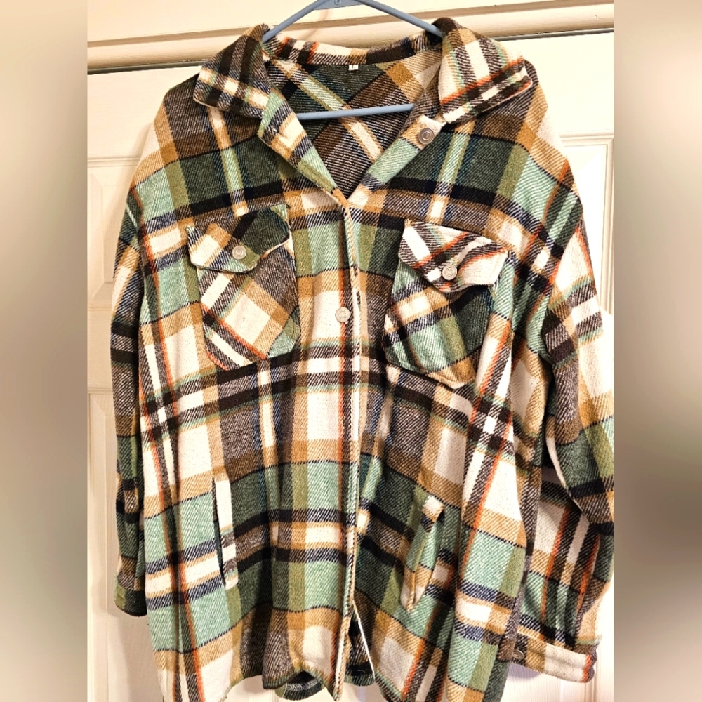 Green, Brown and Cream Shaket